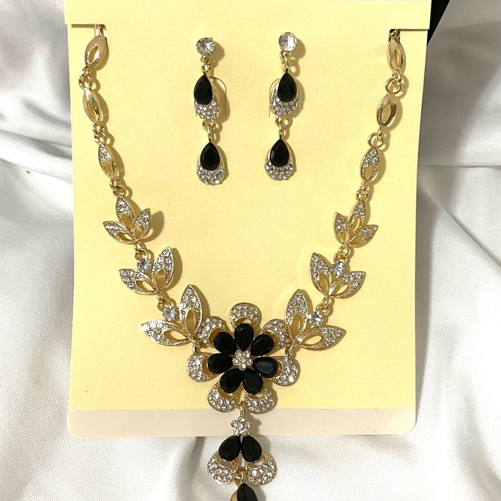 Fashion Necklace & Earrings Set (Prom or Wedding Set)